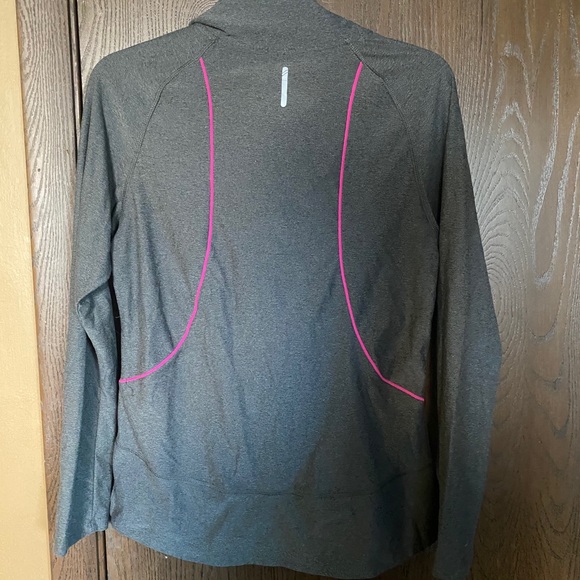 This comfy, cute, athletic zip-up! - Picture 1 of 2